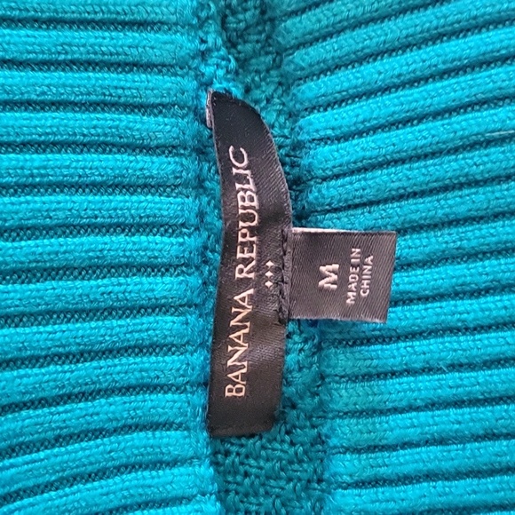 Banana Republic sweater - Picture 3 of 3